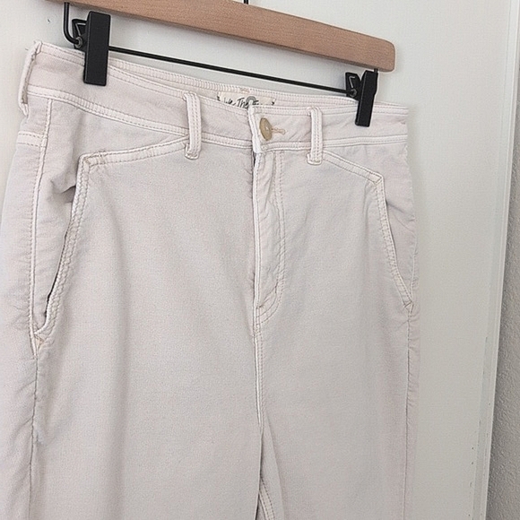 We The Free Women 8 Fine Line Straight Cropped Corduroy Pants Cream Boho Western - Picture 4 of 8